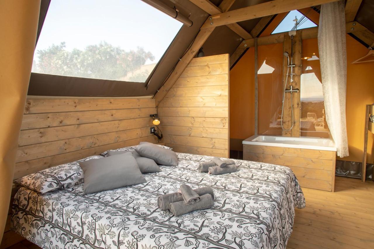 Glamping Debbiare Hotel Riparbella Kültér fotó