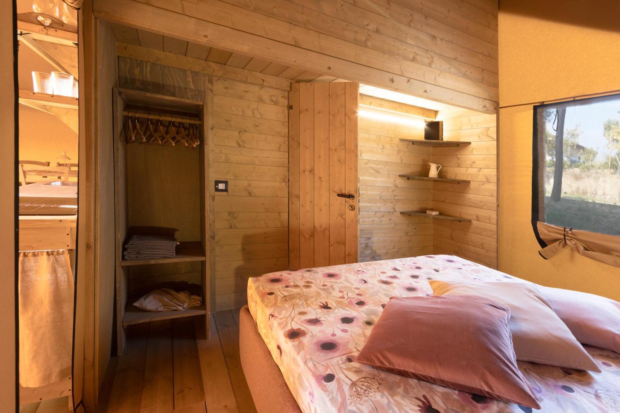 Glamping Debbiare Hotel Riparbella Kültér fotó