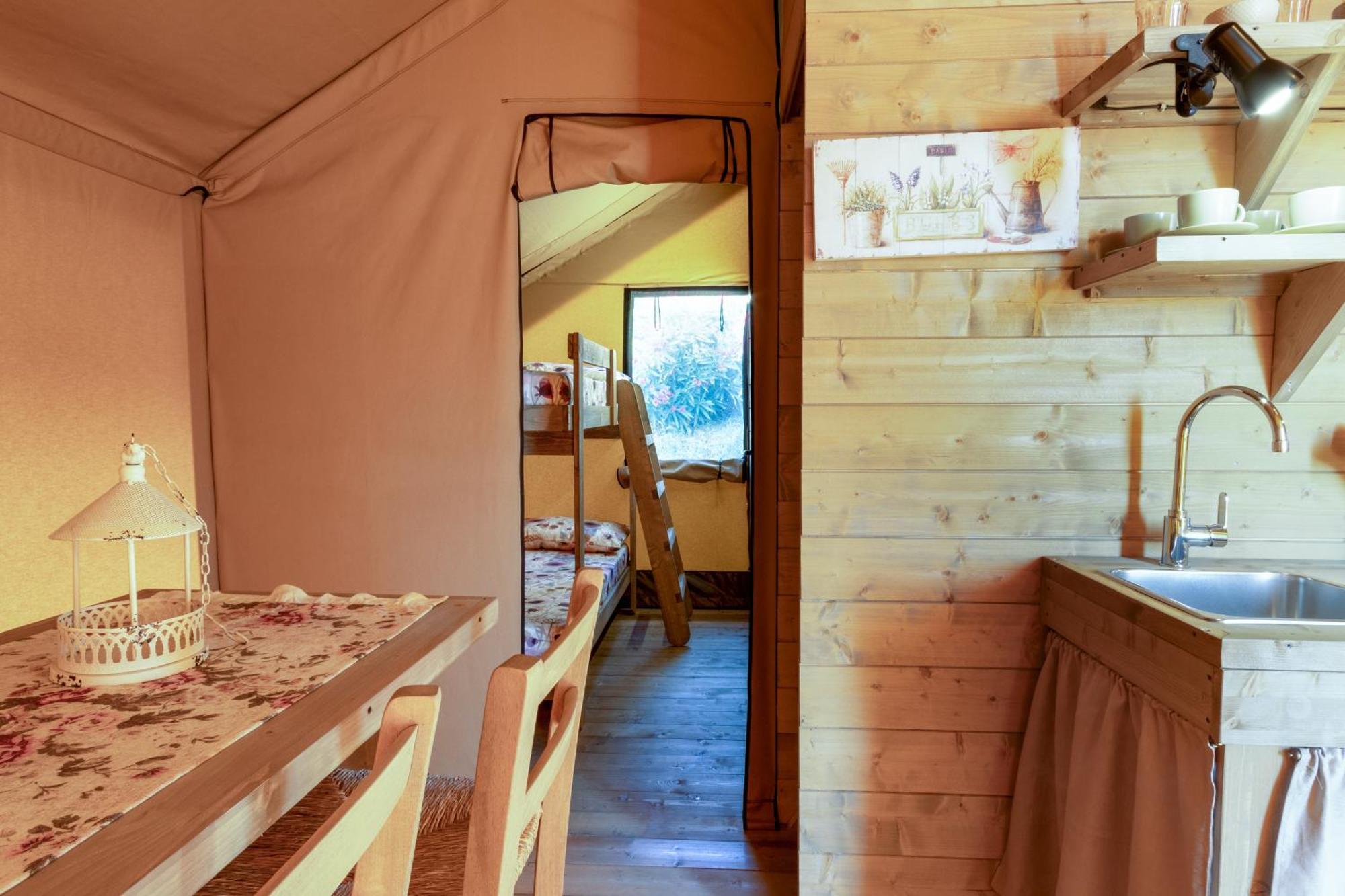 Glamping Debbiare Hotel Riparbella Kültér fotó
